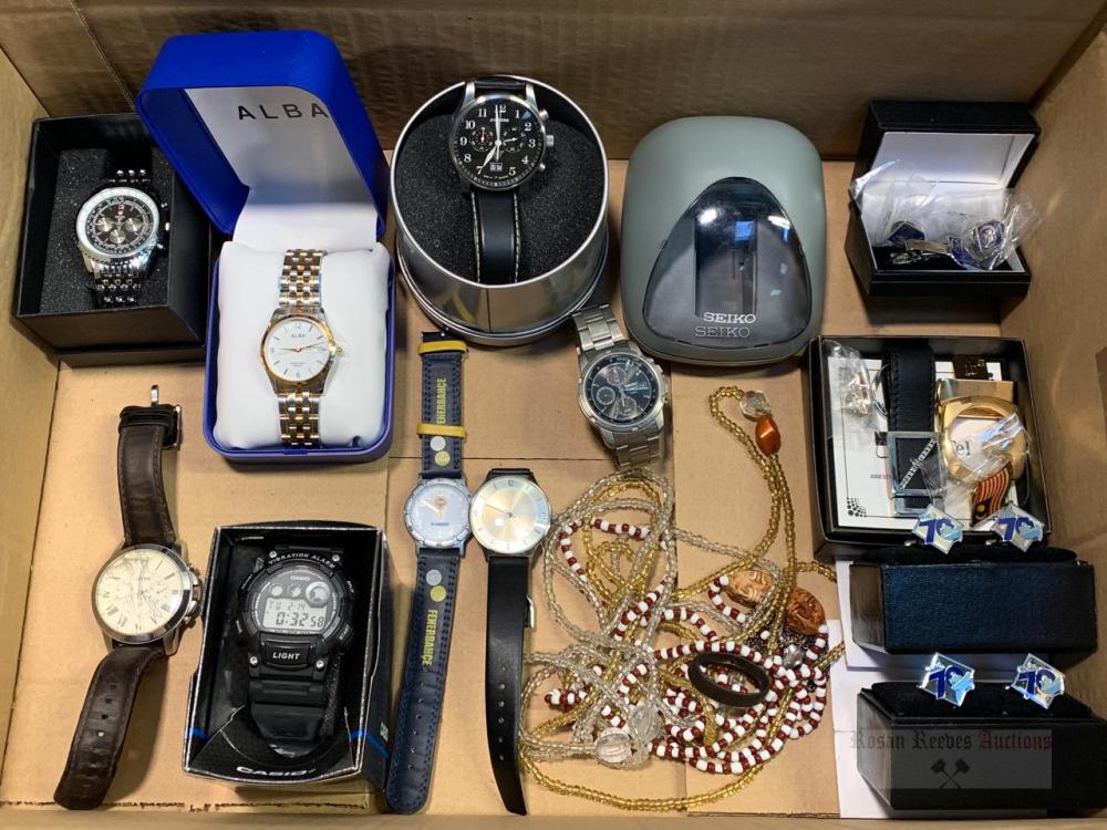 A carton containing assorted gent s wristwatches including Casio