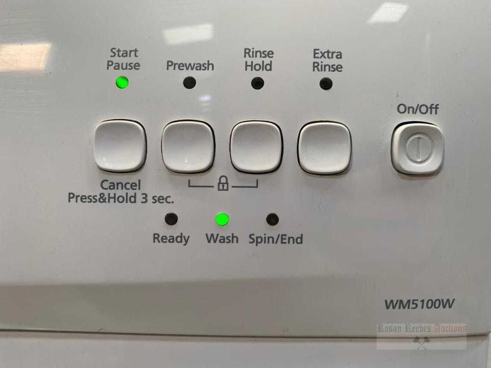 beko 5kg washing machine wm5100w