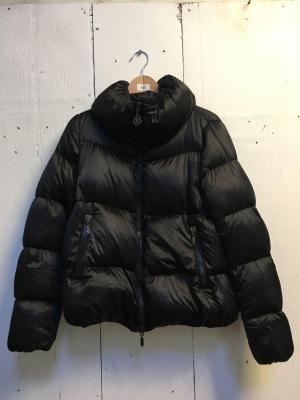 A ladies black Moncler Erable Giubbotto jacket size 2.