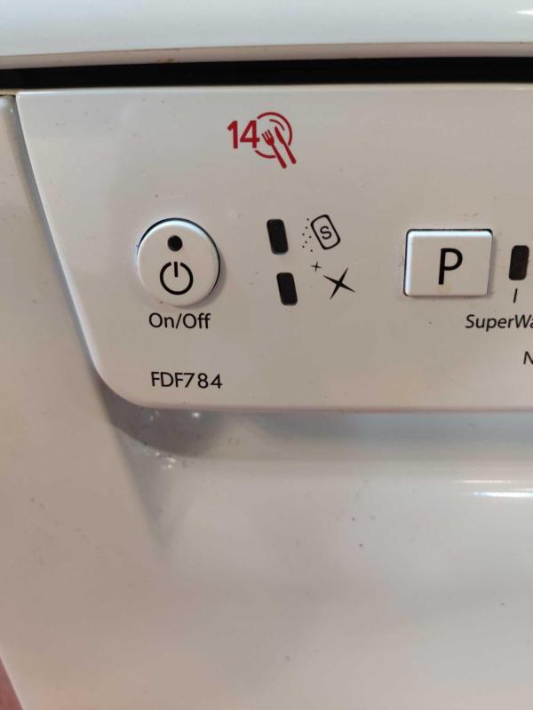 Hotpoint fdf784 2024