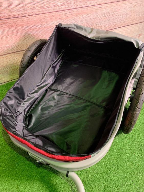 An Avenir Mule cargo/luggage cycle trailer